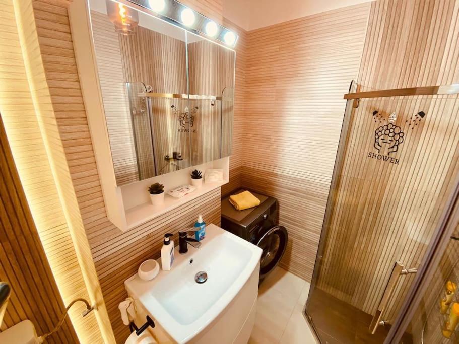 Апартаменты Blue Plaza Studio Бухарест Экстерьер фото